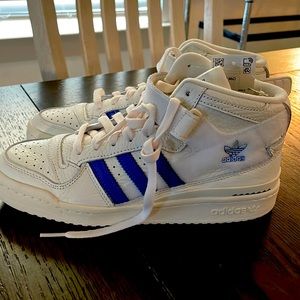 ADIDAS MEN'S ORIGINALS FORUM HIGH TOP WHITE - SKY BLUE SHOES